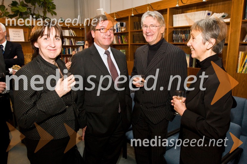 John Groffen, nizozemski veleposlanik v Sloveniji z ženo in Vojko Vidmar, slovenska baletna legenda z ženo Marušo, balerinoKnez Igor, premiera opere