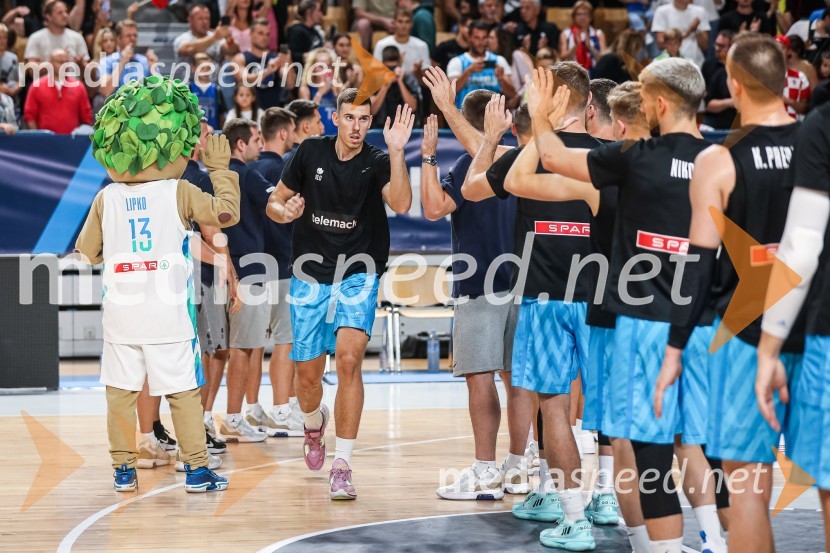  Vlatko Čančar, košarkarKošarkarska tekma Slovenija : Hrvaška