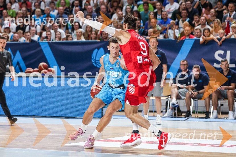  Vlatko Čančar, košarkar;  Dario Šarić, košarkarKošarkarska tekma Slovenija : Hrvaška
