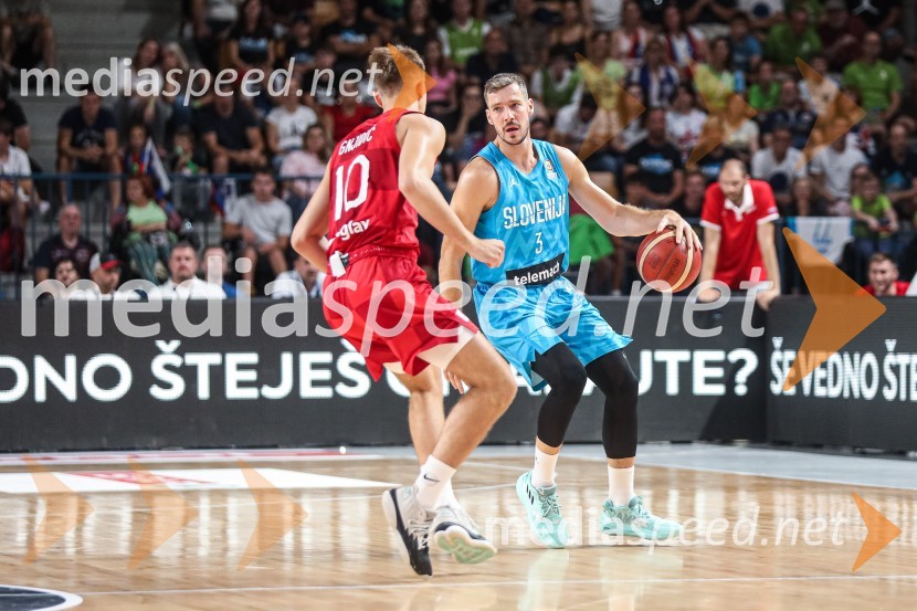  ... ;  Goran Dragić, košarkarKošarkarska tekma Slovenija : Hrvaška