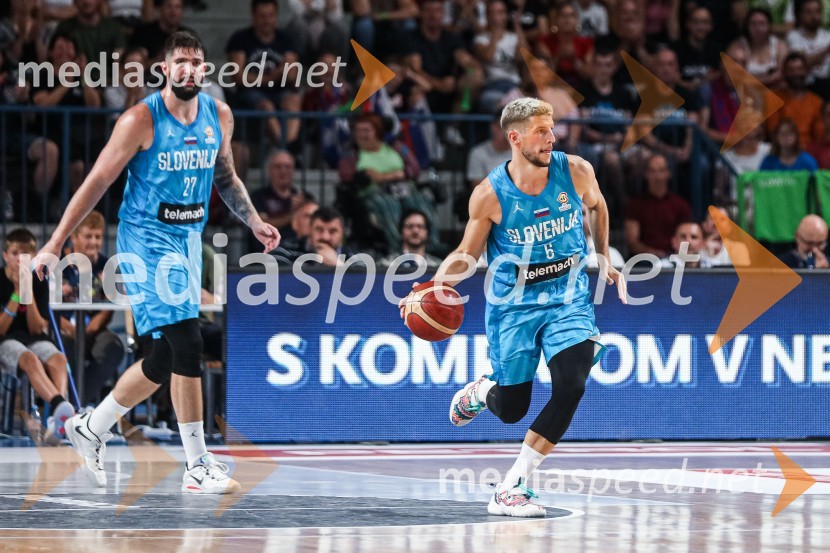  Žiga Dimec, košarkar;  Aleksej  Nikolić, košarkarKošarkarska tekma Slovenija : Hrvaška