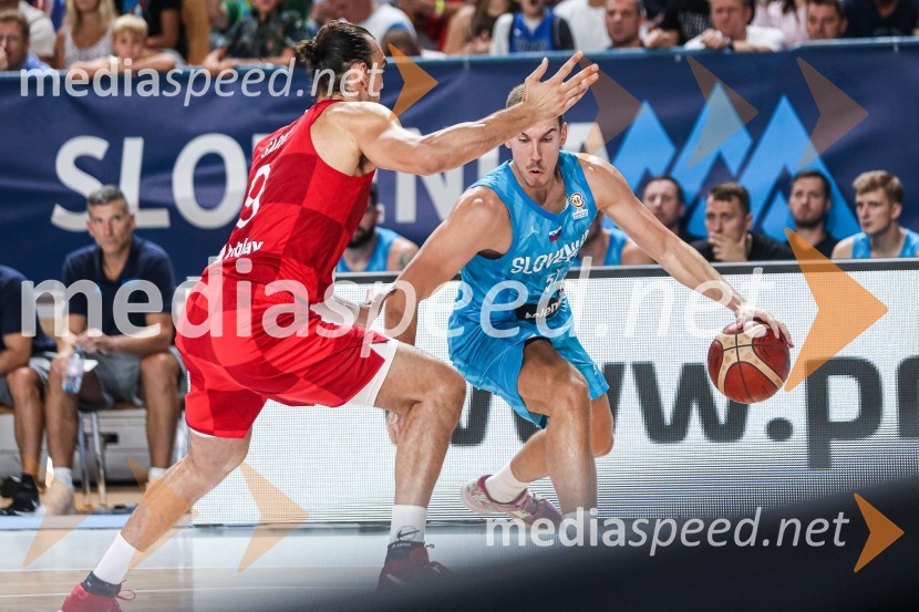  Dario Šarić, košarkar;  Vlatko Čančar, košarkarKošarkarska tekma Slovenija : Hrvaška