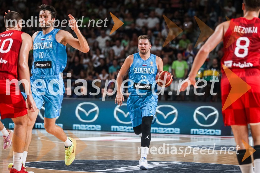  ... ;  Mike Tobey, košarkar;  Luka  Dončić, košarkar;  Mario Hezonja, košarkašKošarkarska tekma Slovenija : Hrvaška