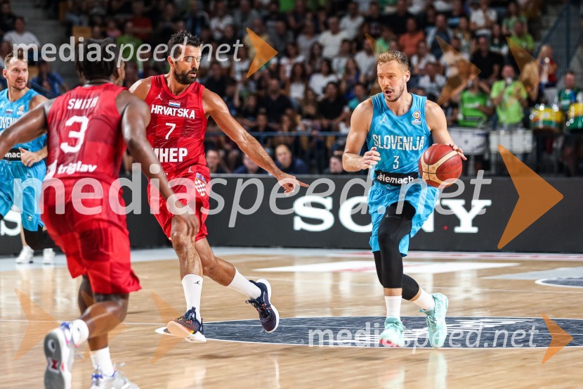  Jaleen Smith, košarkar;  ... ;  Goran Dragić, košarkarKošarkarska tekma Slovenija : Hrvaška