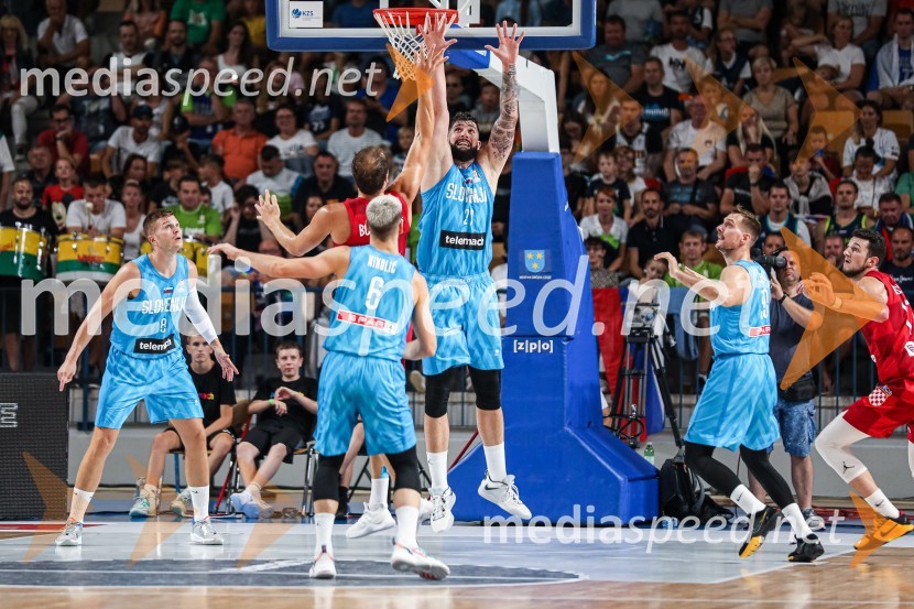  Edo Murić, košarkar;  Aleksej  Nikolić, košarkar;  Žiga Dimec, košarkar;  Zoran Dragić, košarkar;  Karlo Matković, košarkarKošarkarska tekma Slovenija : Hrvaška