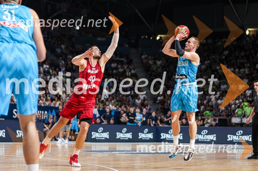  Ivica Zubac, košarkar;  Klemen Prepelič, košarkarKošarkarska tekma Slovenija : Hrvaška