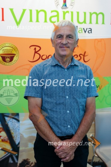  Ivan Koncut, upokojeni učitelj športaNovinarska konferenca Festival Vinarium