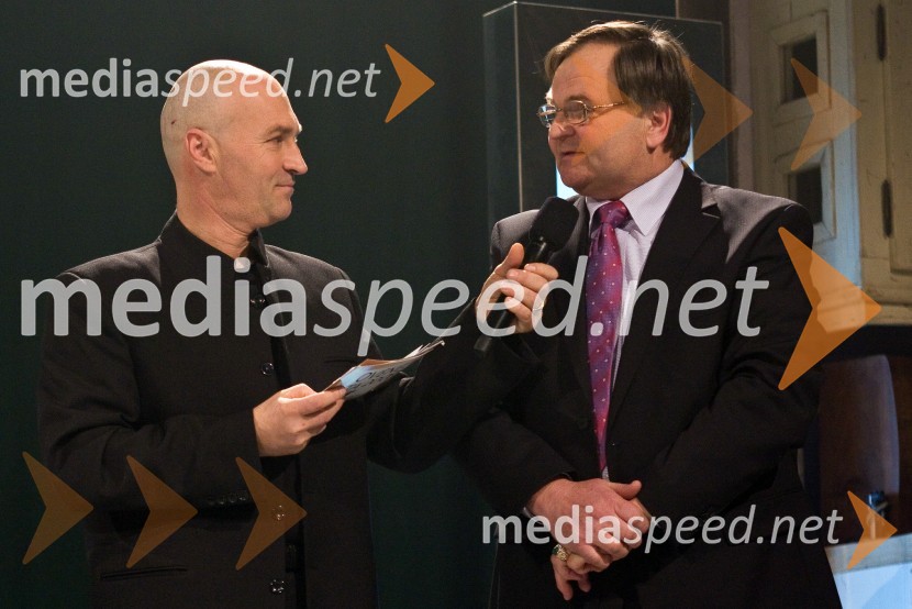 ... in Ivan Kolar, zmagovalec izbora za najlepšo zidanicoSlovenec leta 2008