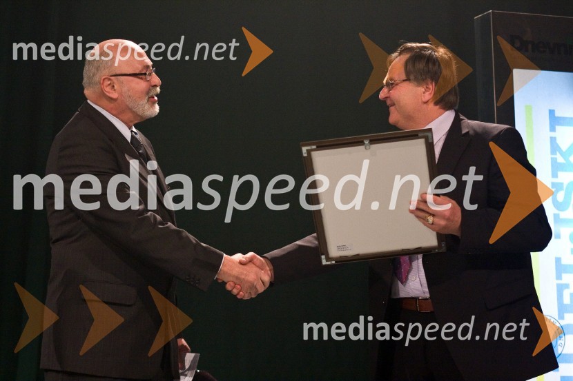 Vaso Gasar, namestnik urednika Nedeljskega dnevnika in Ivan Kolar, zmagovalec izbora za najlepšo zidanicoSlovenec leta 2008