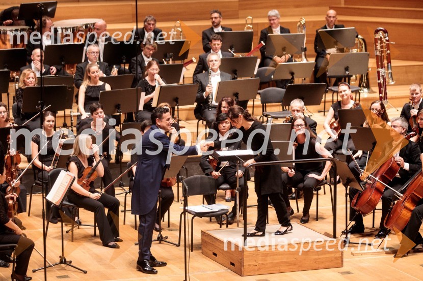  Juan Diego Flórez, tenor;  Oksana Lyniv, dirigentkaJuan Diego Florez, Festival Ljubljana 2022
