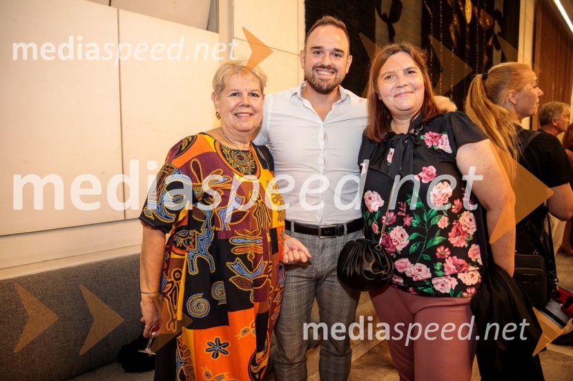  Irena  Butoln, germanistka;  Žiga Lakner, pevec;  Teja Pelko, novinarka, Svet24Juan Diego Florez, Festival Ljubljana 2022