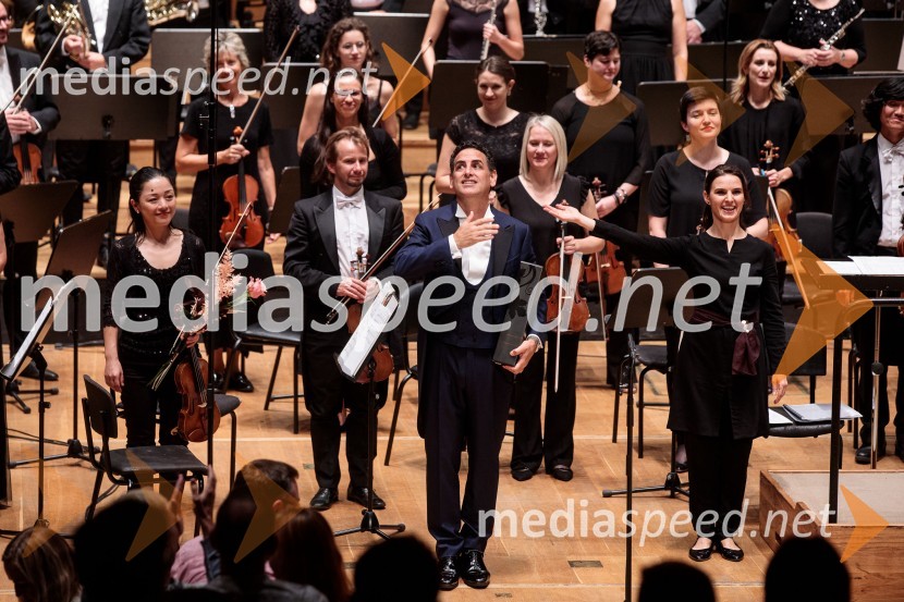  ... ;  Juan Diego Flórez, tenor;  Oksana Lyniv, dirigentkaJuan Diego Florez, Festival Ljubljana 2022