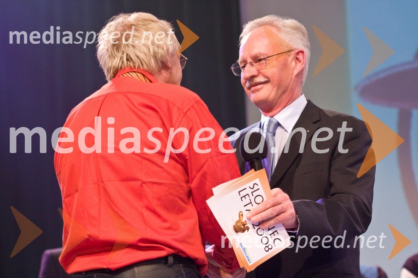 Tone Fornezi Tof, novinar in dobitnik priznanja za častnega Slovenca in Zlatko Šetinc, odgovorni urednik Nedeljskega dnevnikaSlovenec leta 2008