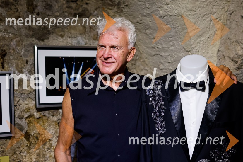  Andrej Šifrer, glasbenikAndrej Šifrer, 70 let-NIČ proti VEČnosti