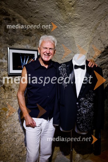  Andrej Šifrer, glasbenikAndrej Šifrer, 70 let-NIČ proti VEČnosti