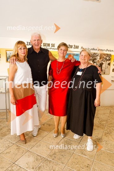  Mirjam Povh;  Andrej Šifrer, glasbenik;  Mag. Marjana  Žibert, direktorica, Gorenjski muzej;  ... Andrej Šifrer, 70 let-NIČ proti VEČnosti