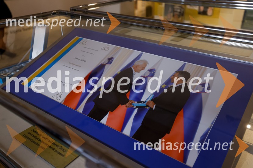 Andrej Šifrer, 70 let-NIČ proti VEČnosti