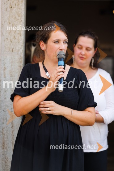  Ana  Beno, avtorica razstave NIČ proti VEČnosti, Gorenjski muzejAndrej Šifrer, 70 let-NIČ proti VEČnosti