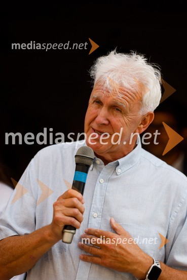  Andrej Šifrer, glasbenikAndrej Šifrer, 70 let-NIČ proti VEČnosti