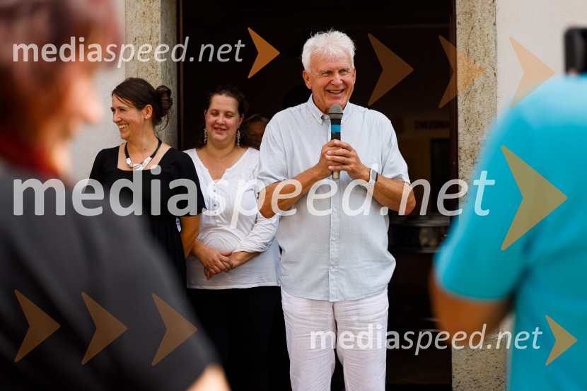  Andrej  Šifrer, glasbenikAndrej Šifrer, 70 let-NIČ proti VEČnosti