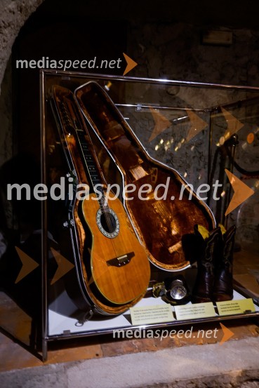 Andrej Šifrer, 70 let-NIČ proti VEČnosti