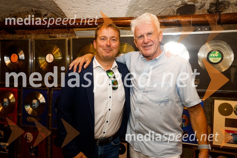  Tadej  Malovrh, župan, Velike Lašče;  Andrej Šifrer, glasbenikAndrej Šifrer, 70 let-NIČ proti VEČnosti