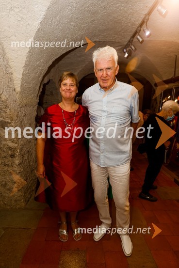  Mag. Marjana  Žibert, direktorica, Gorenjski muzej;  Andrej  Šifrer, glasbenikAndrej Šifrer, 70 let-NIČ proti VEČnosti