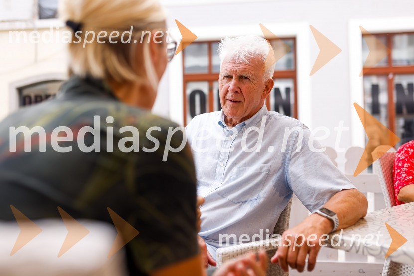  ... ;  Andrej Šifrer, glasbenikAndrej Šifrer, 70 let-NIČ proti VEČnosti