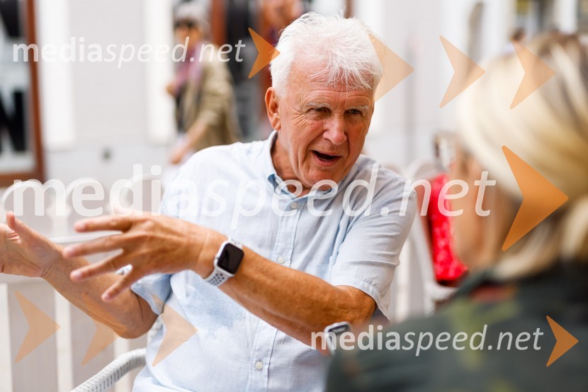  Andrej Šifrer, glasbenikAndrej Šifrer, 70 let-NIČ proti VEČnosti