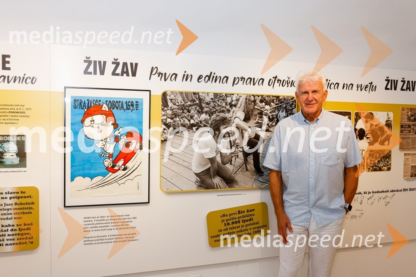  Andrej Šifrer, glasbenikAndrej Šifrer, 70 let-NIČ proti VEČnosti