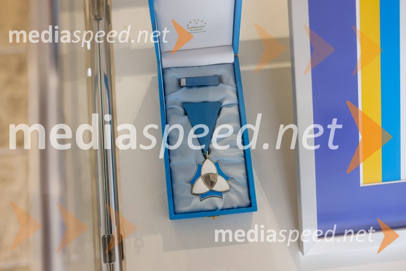 Andrej Šifrer, 70 let-NIČ proti VEČnosti