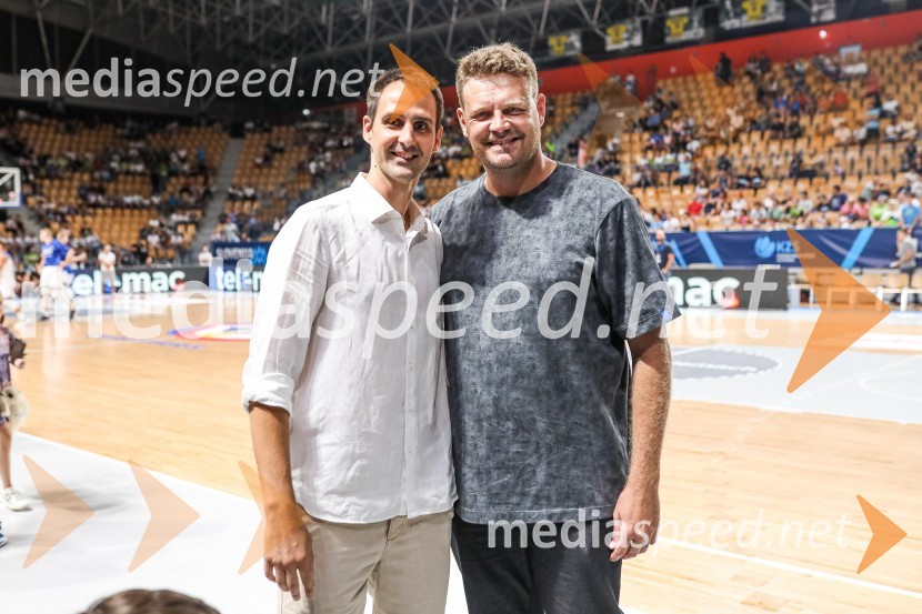  Domen Lorbek, nekdnanji košarkar;  Miha Zupan, košarkarKošarkarska tekma Slovenija - Estonija