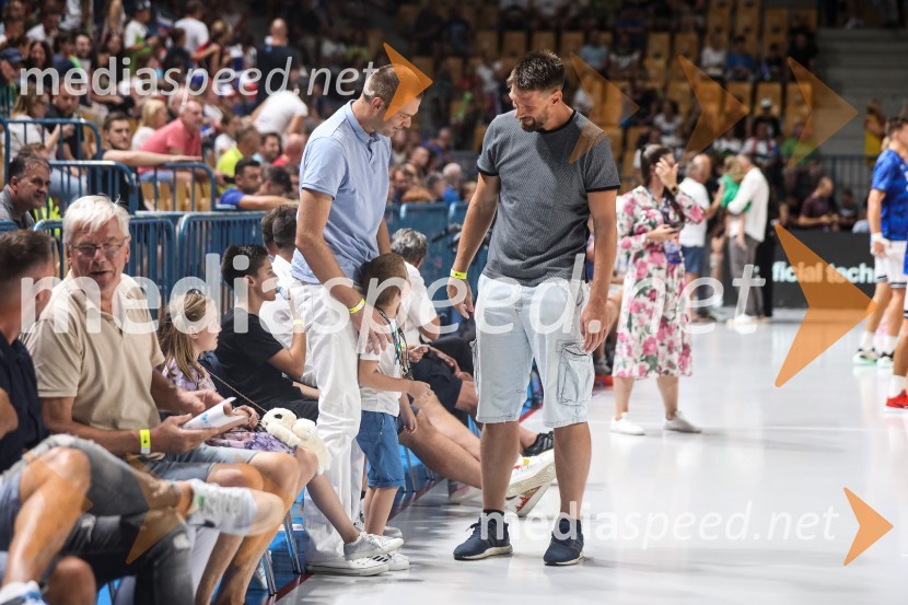  Uroš Slokar, nekdanji košarkar;  Gašper Vidmar, košarkarKošarkarska tekma Slovenija - Estonija
