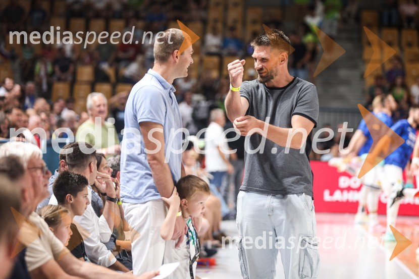  Uroš Slokar, nekdanji košarkar;  Gašper Vidmar, košarkarKošarkarska tekma Slovenija - Estonija
