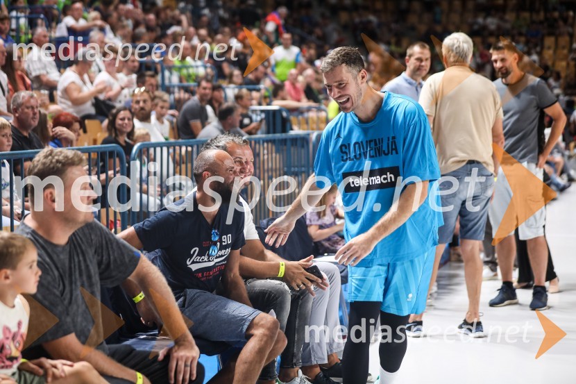  Nebojša Joksimović, nekdanji košarkar;  Goran Dragić, košarkarKošarkarska tekma Slovenija - Estonija