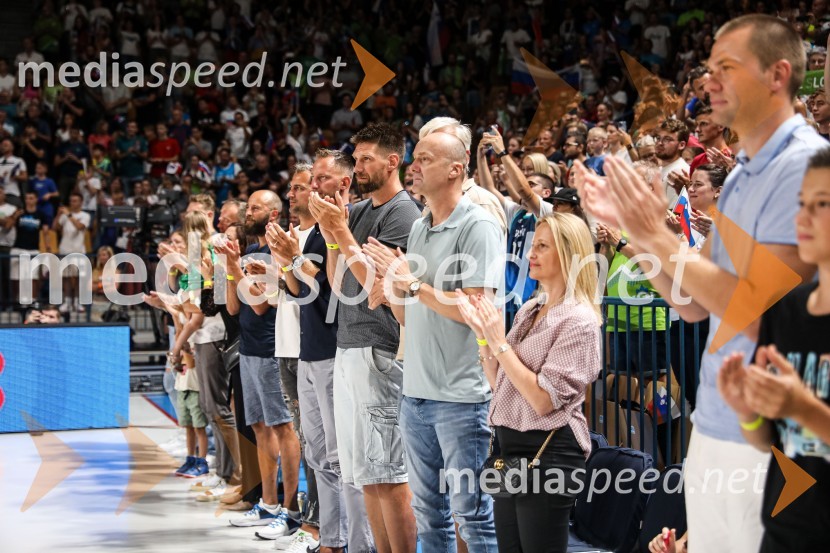  Saša  Zagorac, košarkar;  Gašper Vidmar, košarkar;  Jure Zdovc, košarkarski trener;  Irena Zdovc;  Uroš Slokar, nekdanji košarkarKošarkarska tekma Slovenija - Estonija