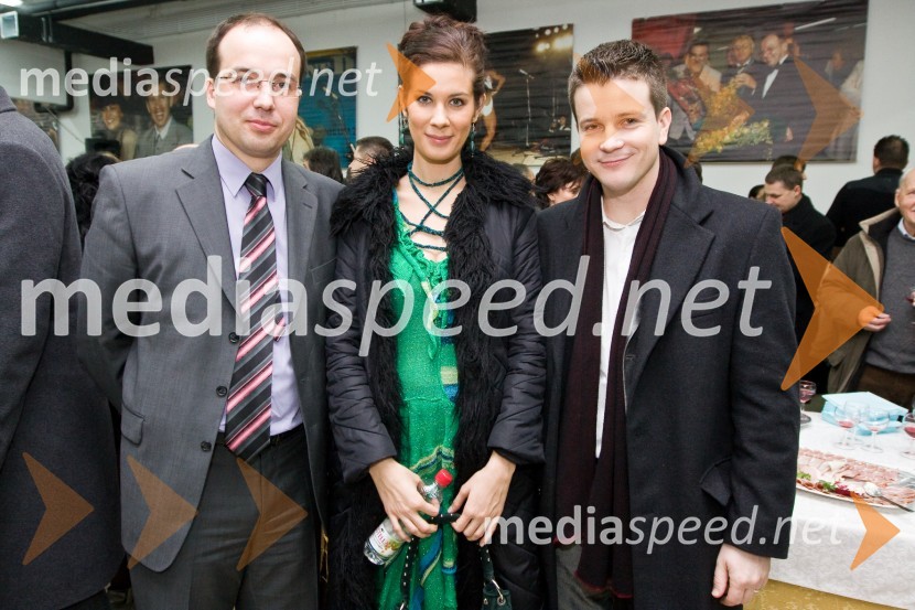 Leo Oblak, predsednik uprave Infonet Media, Ivjana Banič in Boštjan Romih, Naj voditeljski radijski par leta 2008 in moderatorja jutranjega programa Radia 1Slovenec leta 2008