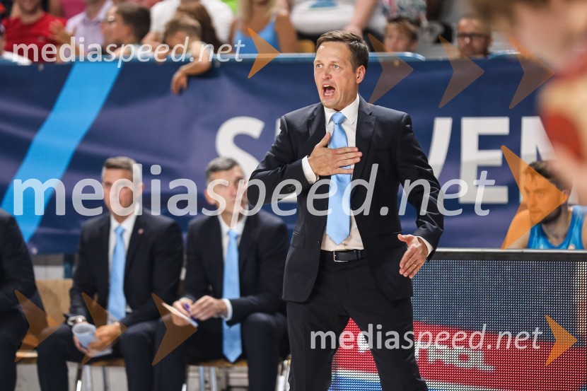  Aleksander Sekulić, selektor  košarkaške reprezentanceKošarkarska tekma Slovenija - Estonija