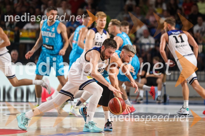  ... ;  Aleksej  Nikolić, košarkarKošarkarska tekma Slovenija - Estonija