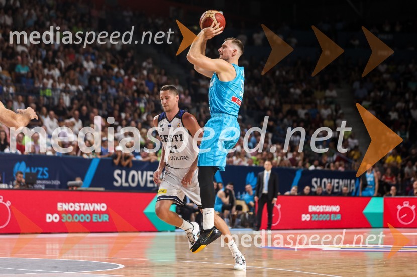  ... ;  Zoran Dragić, košarkarKošarkarska tekma Slovenija - Estonija
