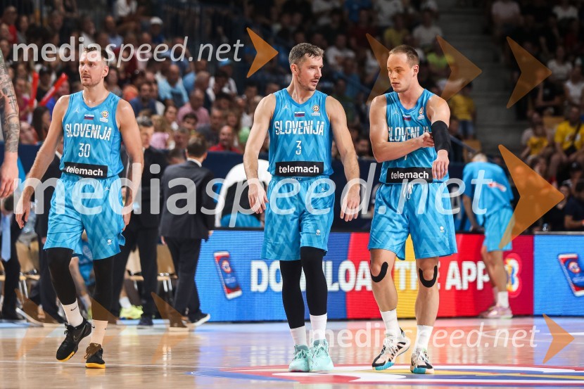  Zoran Dragić, košarkar;  Goran Dragić, košarkar;  Klemen Prepelič, košarkarKošarkarska tekma Slovenija - Estonija