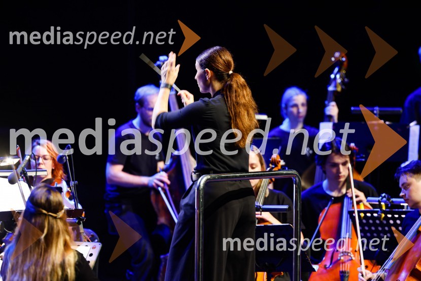  Živa Ploj Peršuh, dirigentkaSlovenski mladinski orkester, Festival Ljubljana 2022