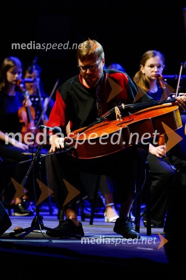  Kristjan  Krajnčan, bobni, violončeloSlovenski mladinski orkester, Festival Ljubljana 2022