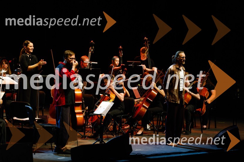  Živa Ploj Peršuh, dirigentka;  Kristjan  Krajnčan, bobnar;  Žigan Krajnčan, igralec, plesalec, koreografSlovenski mladinski orkester, Festival Ljubljana 2022