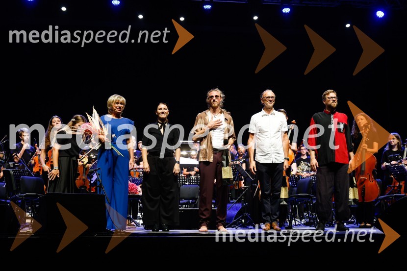  Romana  Krajnčan, pevka;  Živa Ploj Peršuh, dirigentka;  Žigan Krajnčan, igralec, plesalec, koreograf;  Lojze Krajnčan, dirigent;  Kristjan  Krajnčan, bobni, violončeloSlovenski mladinski orkester, Festival Ljubljana 2022