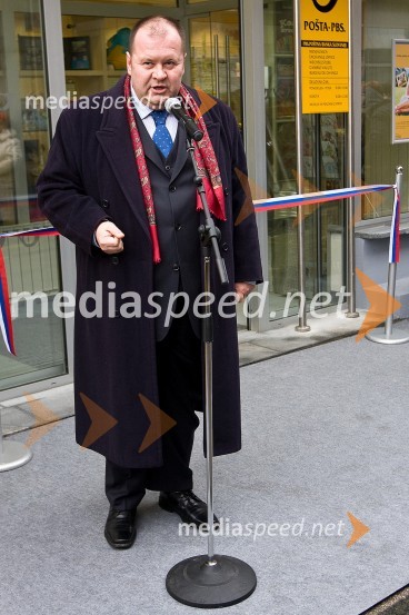 Aleš Hauc, generalni direktor Pošte SlovenijePošta Slovenije, odprtje prenovljenih poslovnih prostorov pošte Ljubljana Moste