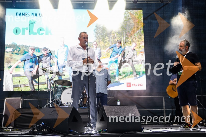  Metod Ropret, predsednik Odbojkarske zveze Slovenije;  ... Svetovno prvenstvo v odbojki 2022, Slovenija - Kamerun