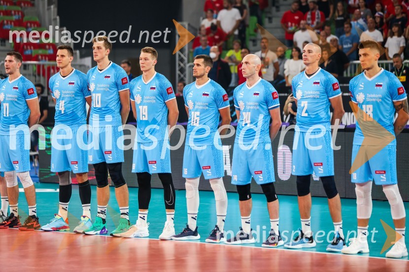  Danijel Koncilja, odbojkar;  Jan  Kozamernik, odbojkar;  Sašo  Štalekar, odbojkar;  Rok  Možič, slovenski odbojkarski reprezentant ;  Gregor  Ropret, odbojkar;  Žiga  Štern, odbojkar;  Alen  Pajenk  , odbojkar;  Klemen Čebulj, odbojkarSvetovno prvenstvo v odbojki 2022, Slovenija - Kamerun