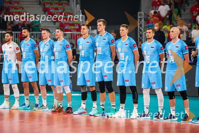  Jan  Klobučar, odbojkar;  Mitja Gasparini   , odbojkar;  Tonček  Štern, odbojkar;  Danijel Koncilja, odbojkar;  Jan  Kozamernik, odbojkar;  Sašo  Štalekar, odbojkar;  Rok  Možič, slovenski odbojkarski reprezentant ;  Gregor  Ropret, odbojkar;  Žiga  Štern, odbojkarSvetovno prvenstvo v odbojki 2022, Slovenija - Kamerun