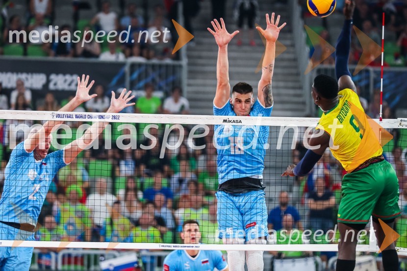  Alen  Pajenk  , odbojkar;  Klemen Čebulj, odbojkar;  ... Svetovno prvenstvo v odbojki 2022, Slovenija - Kamerun